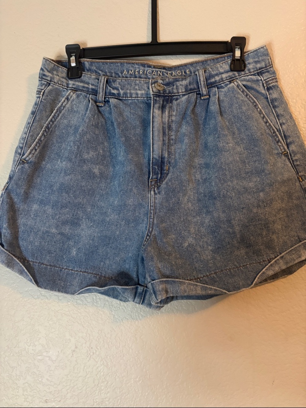 American Eagle Outfitters Mom Short Light Blue High-Rise Denim Shorts